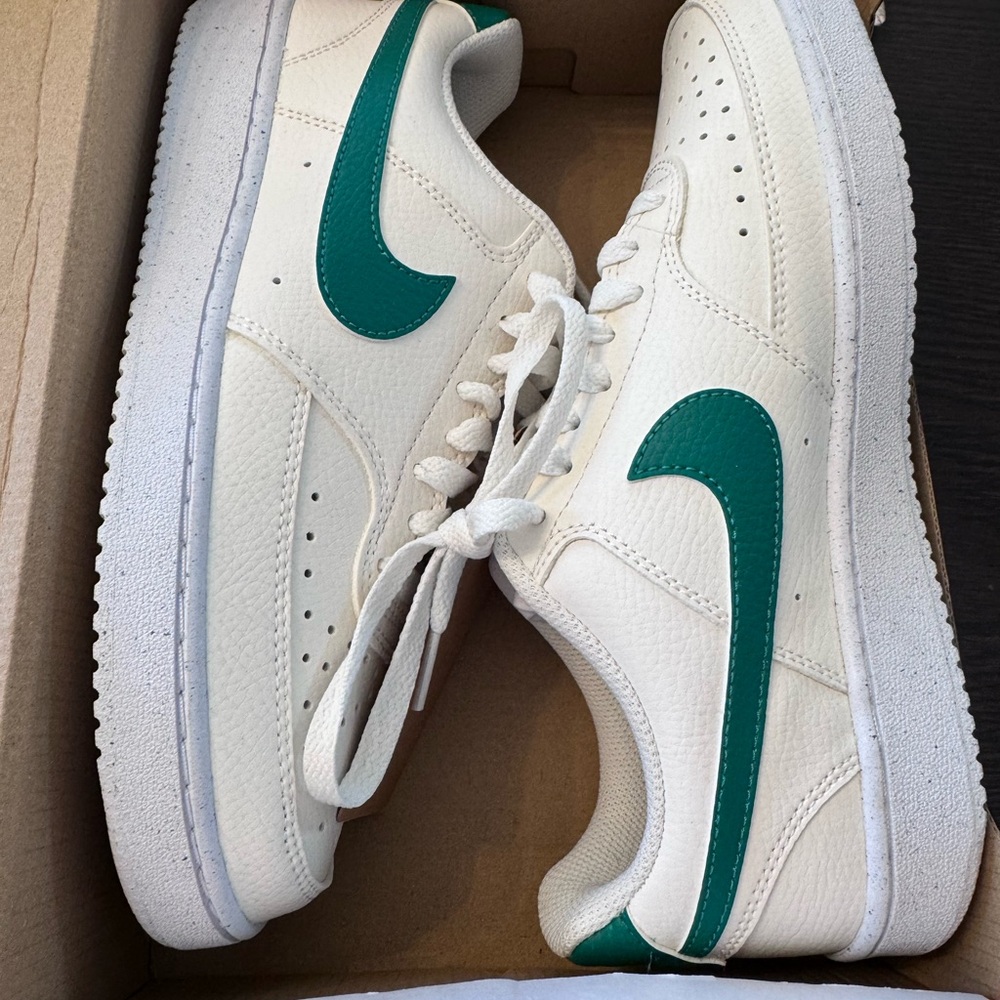 W Nike Court Vision Low NN